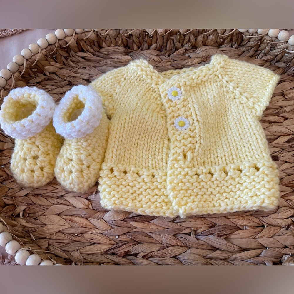 SOFT Yellow Knitted Baby sweater & Booties Set